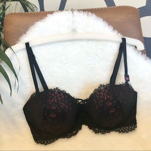 ⭐️2/$20⭐️LA SENZA Multi-Way Red & Black Lace Bra